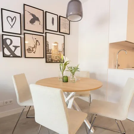 Lägenhet Apartamento Reding By Rent Me *